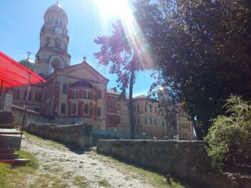 Вид на Новоафонский монастырь