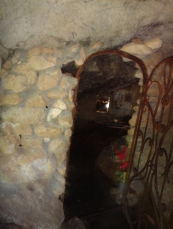 Пещера св. ап. Симона Кананита. Отгороженная келья